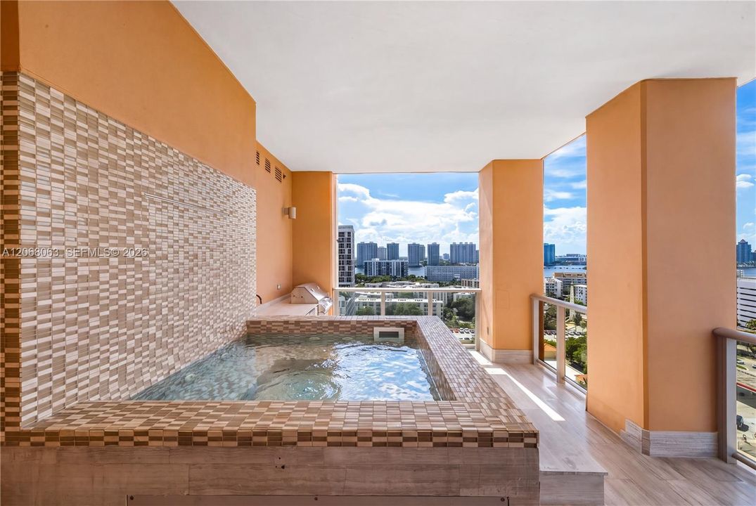 For Sale: $6,795,000 (3 beds, 6 baths, 4609 Square Feet)