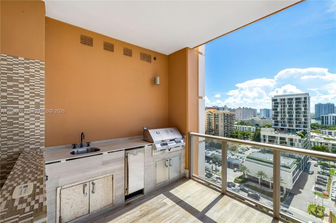 For Sale: $6,795,000 (3 beds, 6 baths, 4609 Square Feet)