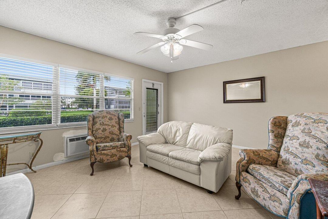 007-175SuffolkE-BocaRaton-FL-33434-SMALL
