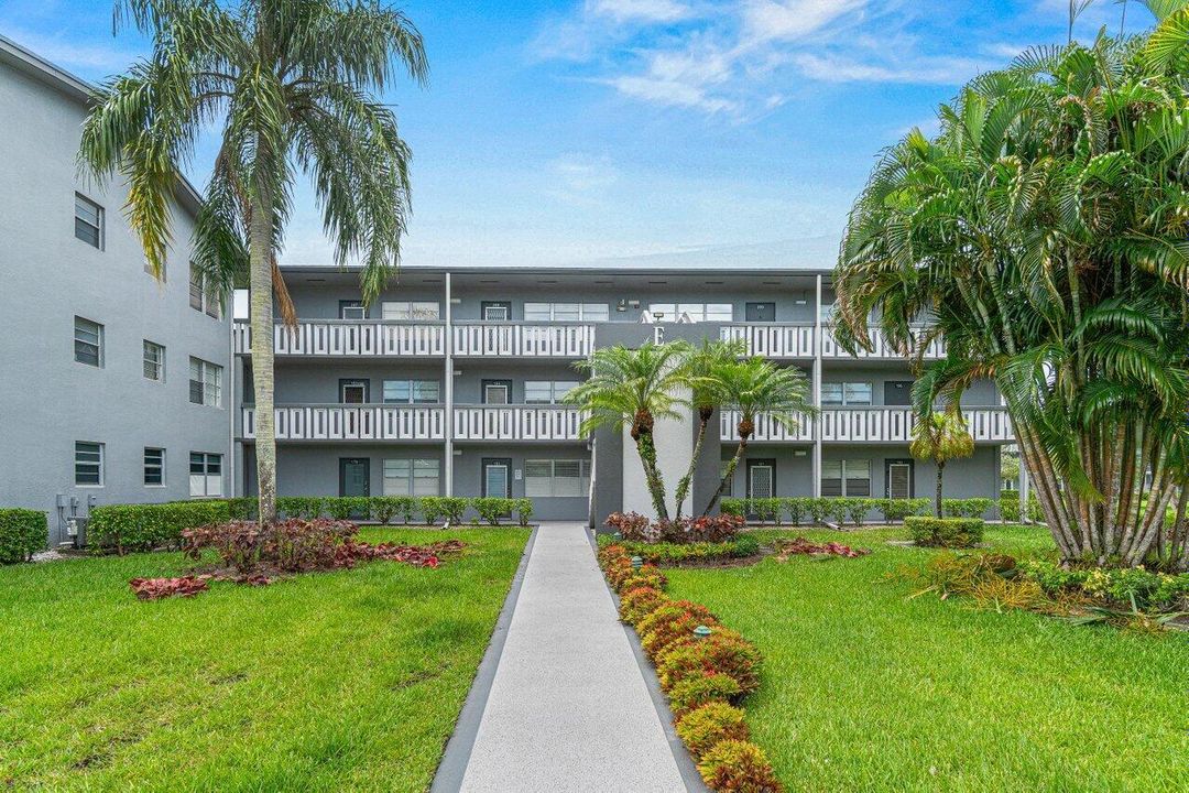 003-175SuffolkE-BocaRaton-FL-33434-SMALL