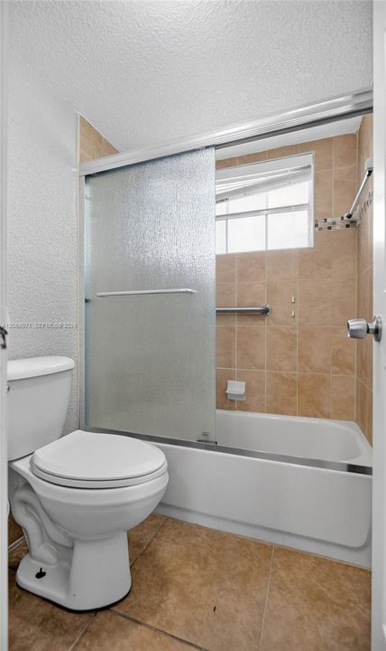 En Venta: $130,000 (2 camas, 2 baños, 1102 Pies cuadrados)