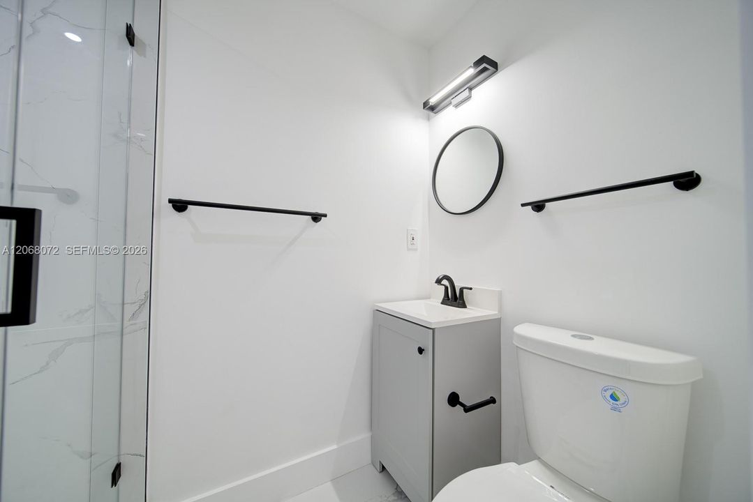For Rent: $1,950 (2 beds, 2 baths, 1075 Square Feet)