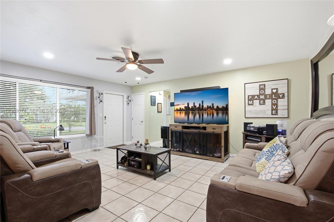 For Sale: $725,000 (4 beds, 2 baths, 2050 Square Feet)