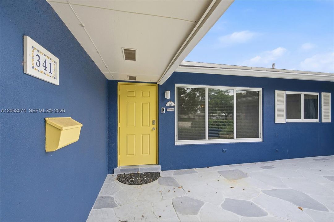 For Sale: $725,000 (4 beds, 2 baths, 2050 Square Feet)