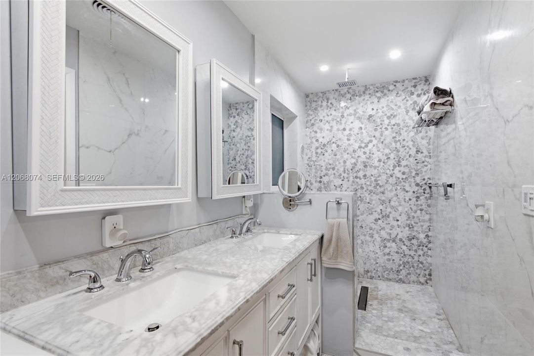 For Sale: $725,000 (4 beds, 2 baths, 2050 Square Feet)