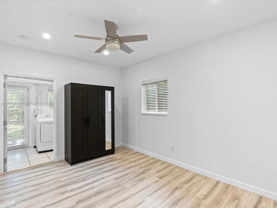For Rent: $6,500 (3 beds, 2 baths, 1442 Square Feet)