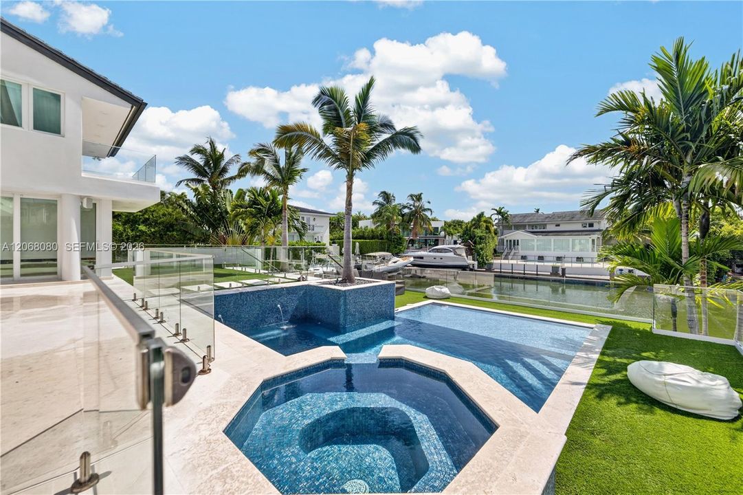 For Sale: $14,500,000 (6 beds, 5 baths, 5305 Square Feet)