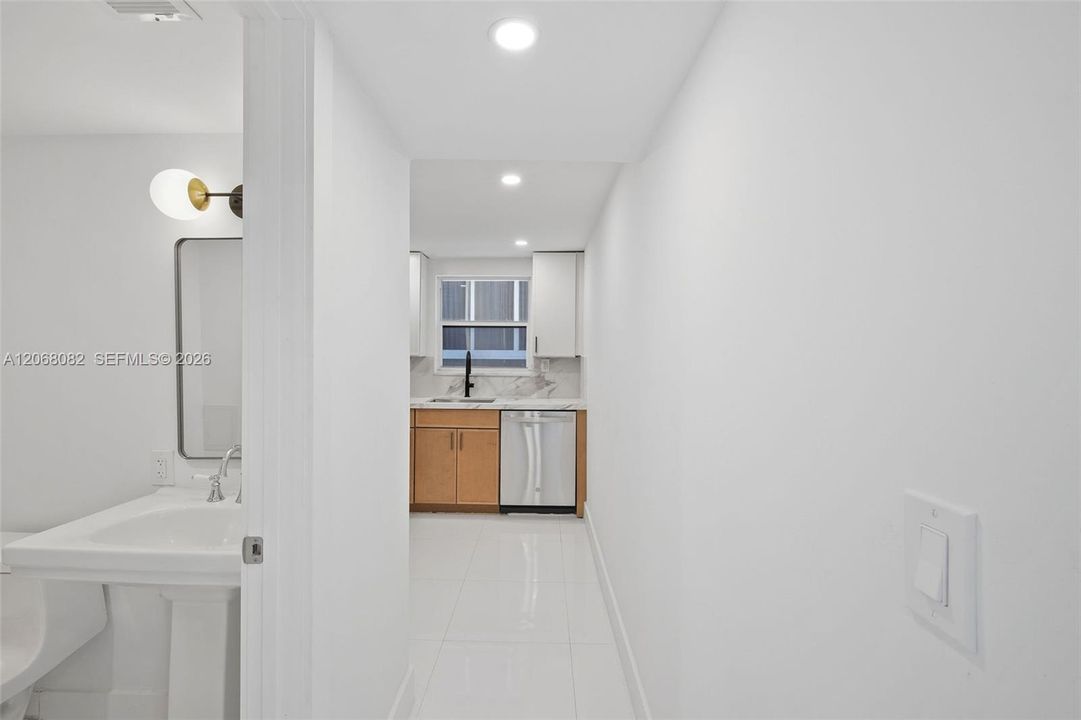 В аренду: $2,500 (1 спален, 2 ванн, 684 Квадратных фут)