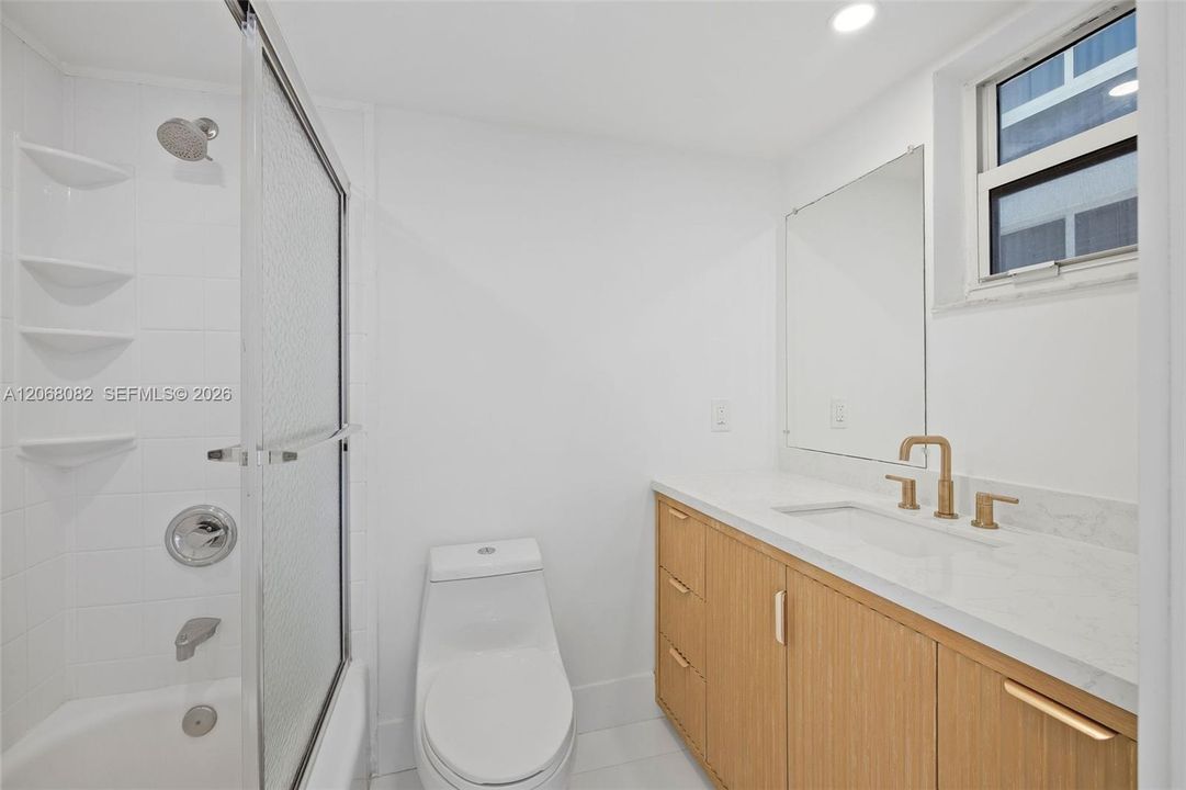 В аренду: $2,500 (1 спален, 2 ванн, 684 Квадратных фут)