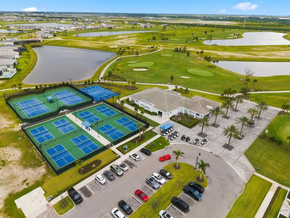 Community Tennis and Pickleball Courts