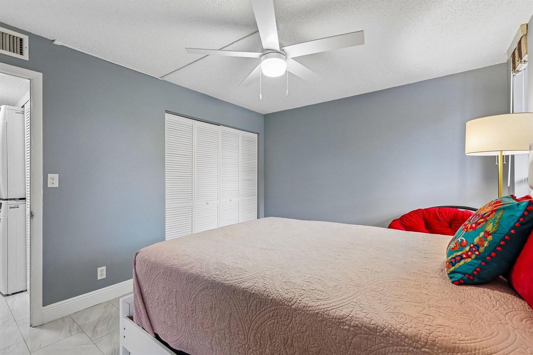 20-web-or-mls-Coral Lake Dr 206-S0608-02
