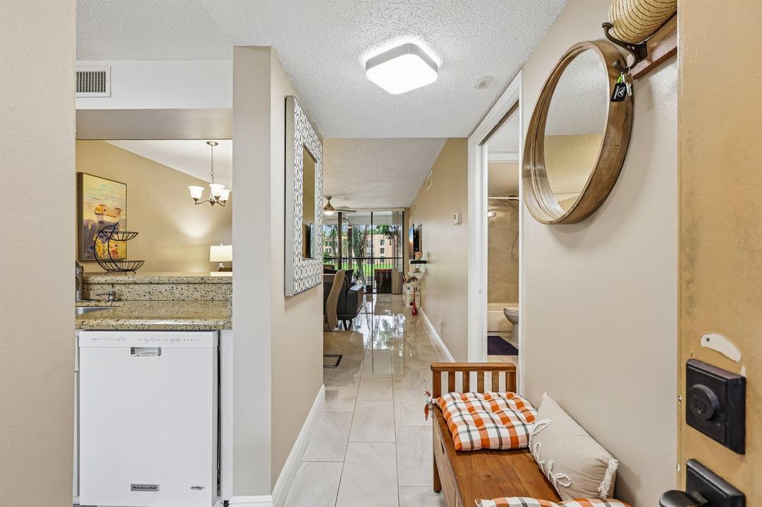 7-web-or-mls-Coral Lake Dr 206-S0608-007