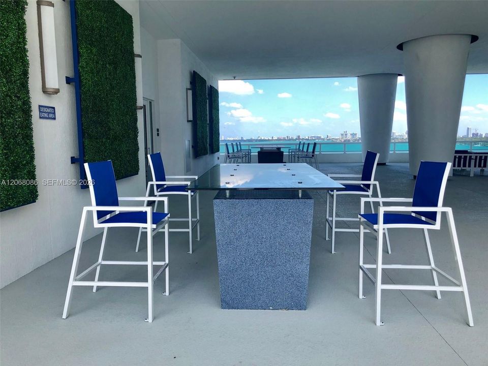 En Venta: $379,000 (1 camas, 1 baños, 839 Pies cuadrados)