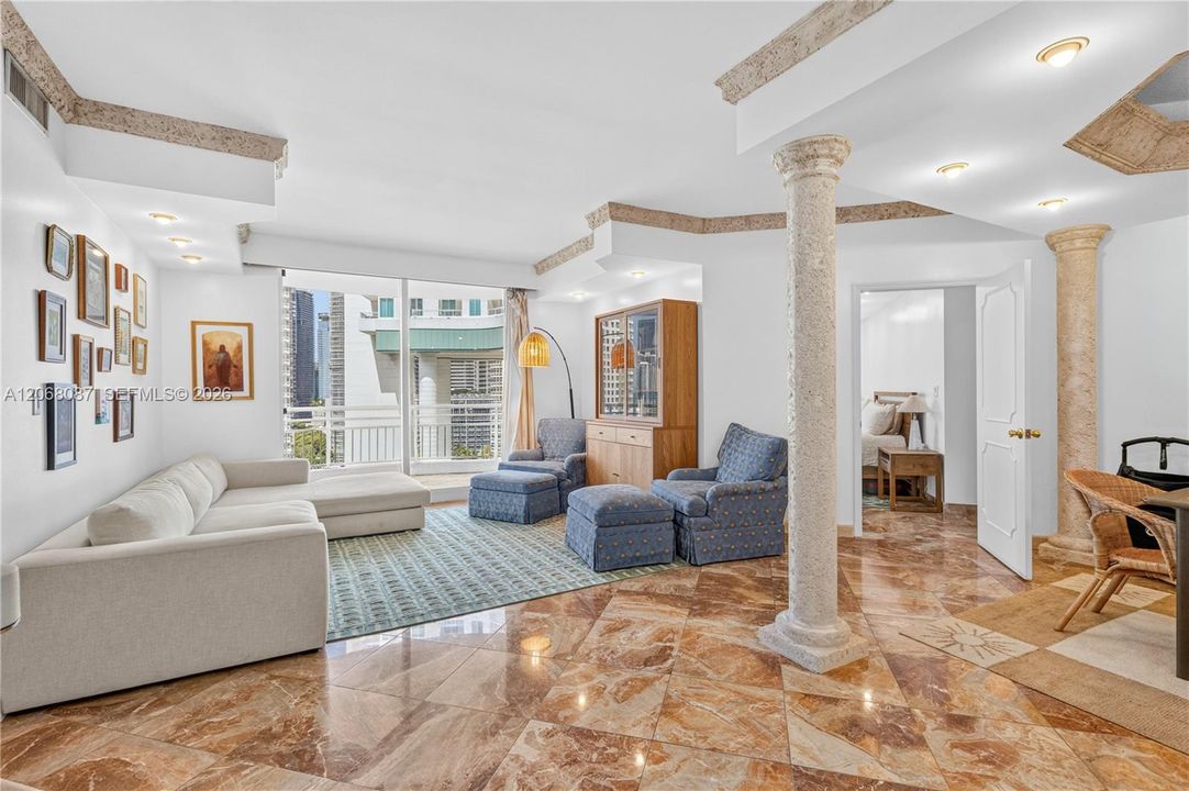 В аренду: $4,900 (2 спален, 2 ванн, 1410 Квадратных фут)