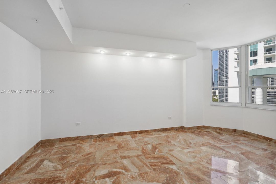 В аренду: $4,900 (2 спален, 2 ванн, 1410 Квадратных фут)
