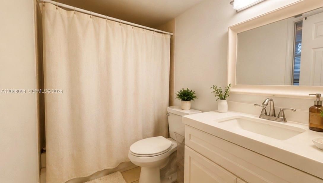 For Sale: $165,000 (2 beds, 2 baths, 800 Square Feet)