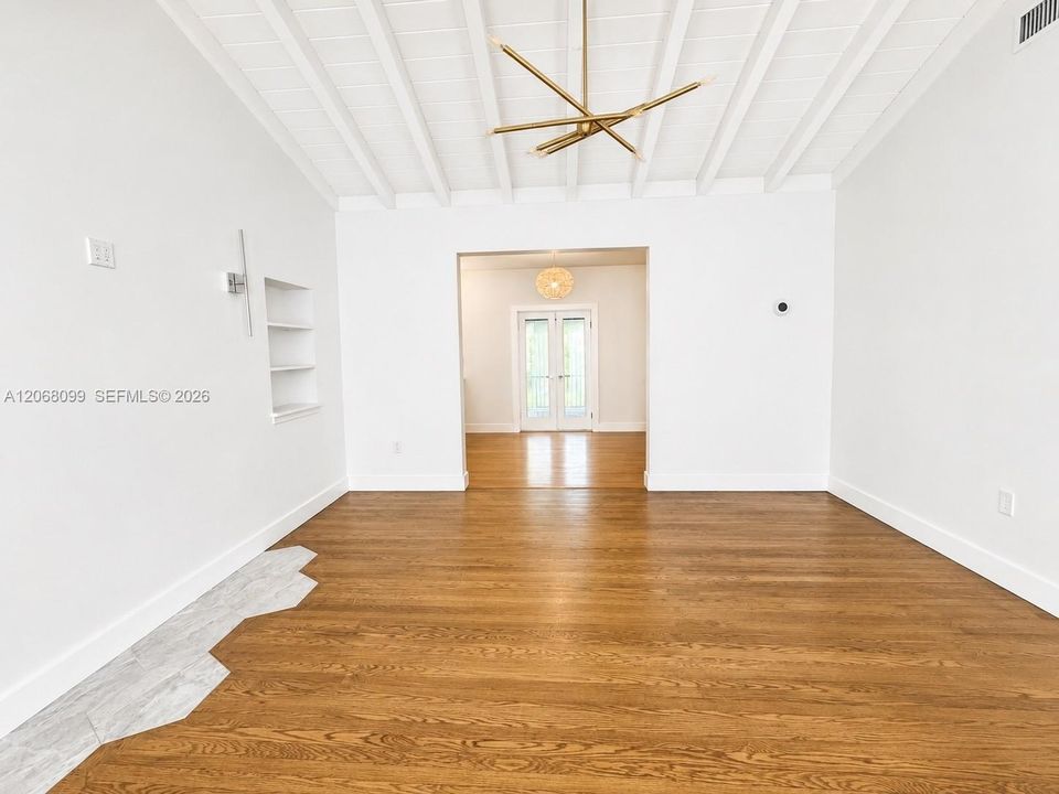 Active With Contract: $5,100 (3 beds, 2 baths, 1344 Square Feet)