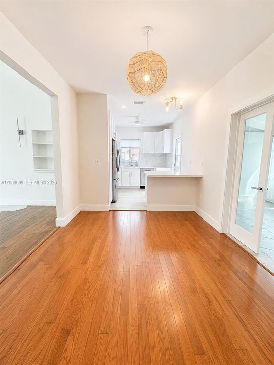 Active With Contract: $5,100 (3 beds, 2 baths, 1344 Square Feet)