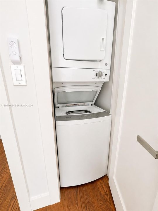 Active With Contract: $5,100 (3 beds, 2 baths, 1344 Square Feet)