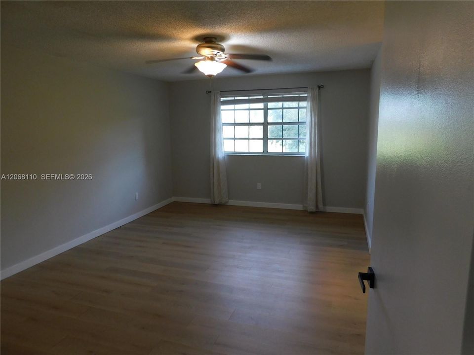 For Rent: $4,000 (4 beds, 3 baths, 1785 Square Feet)