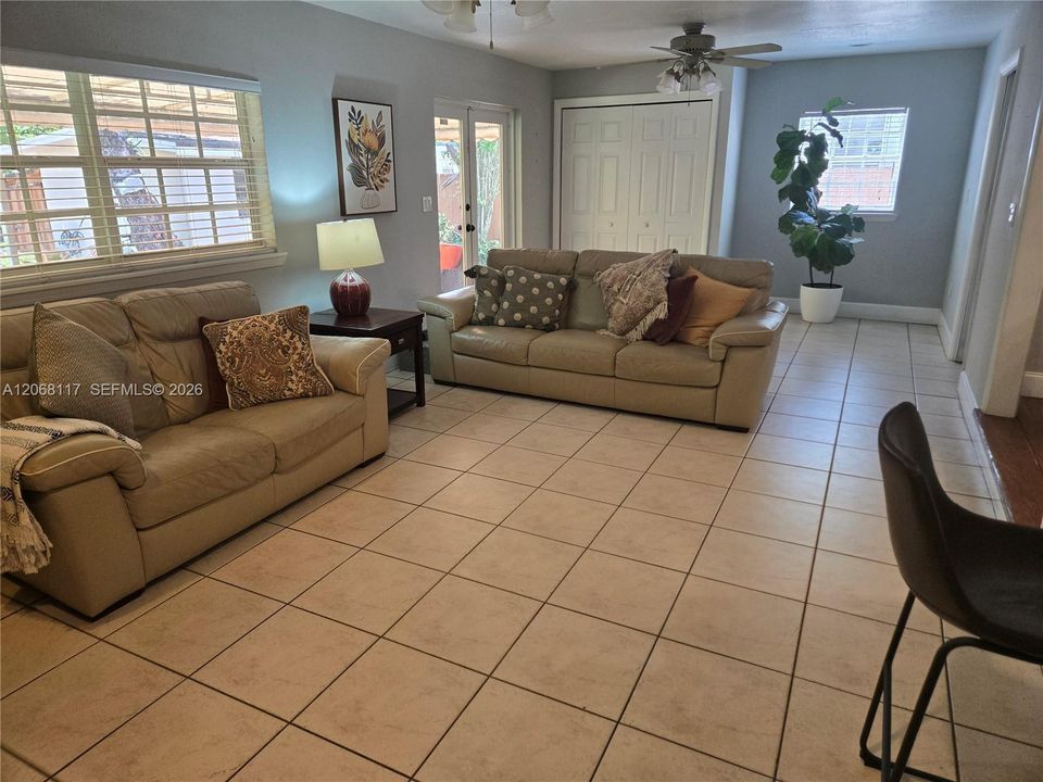 Active With Contract: $620,000 (3 beds, 2 baths, 1383 Square Feet)