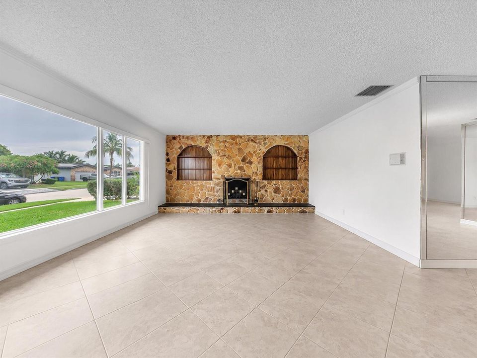 11-DSC3841