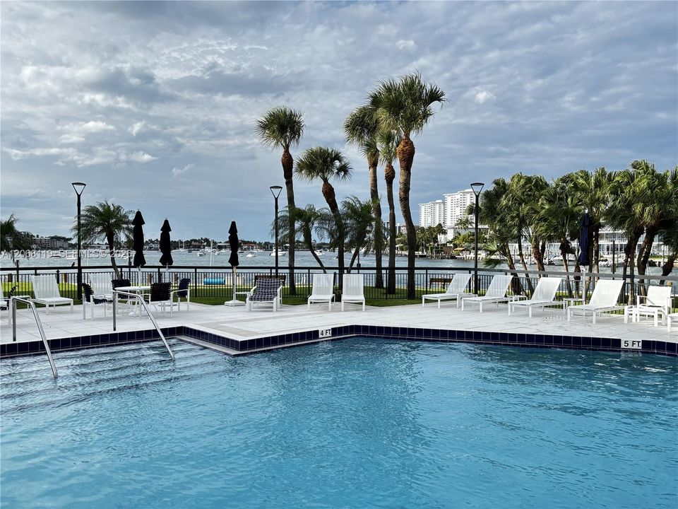For Rent: $13,000 (3 beds, 3 baths, 2430 Square Feet)