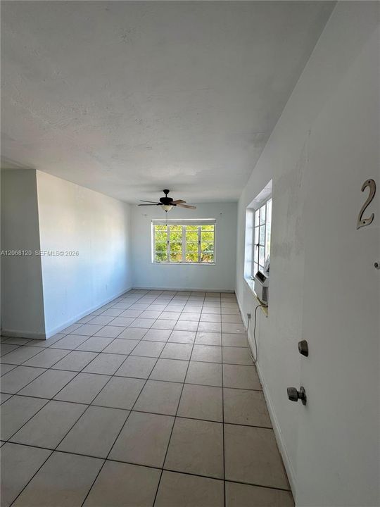 For Rent: $1,550 (2 beds, 1 baths, 577 Square Feet)
