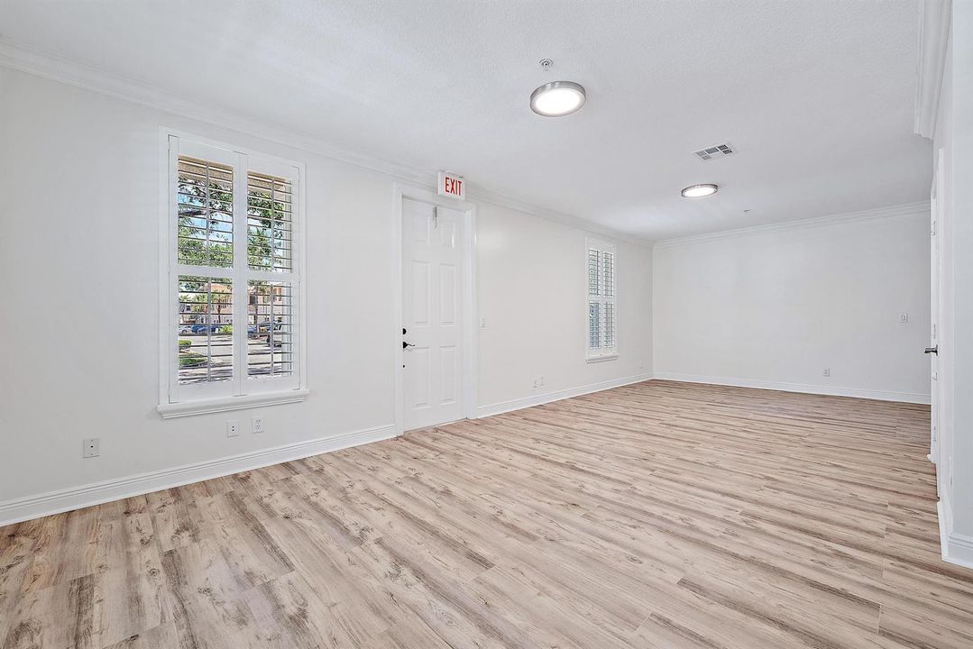 4225 E Main St -2