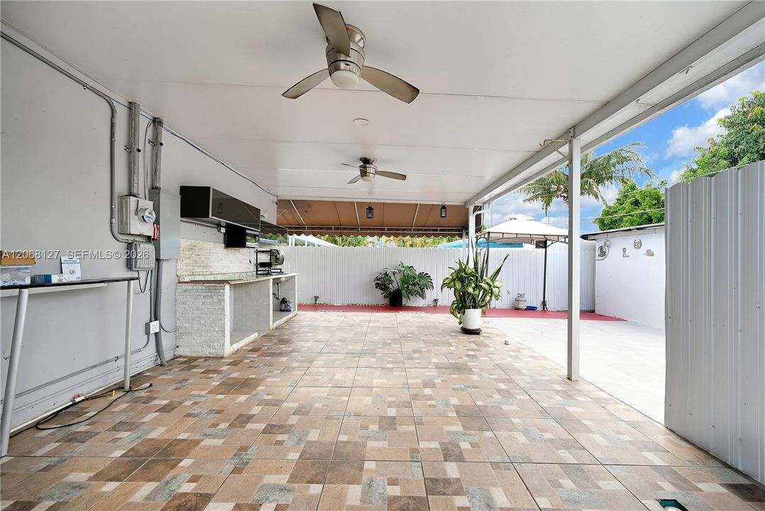 For Sale: $669,900 (3 beds, 2 baths, 1350 Square Feet)