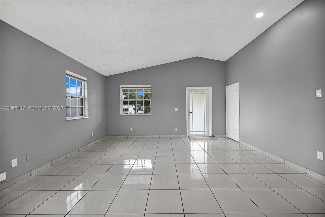 For Sale: $669,900 (3 beds, 2 baths, 1350 Square Feet)