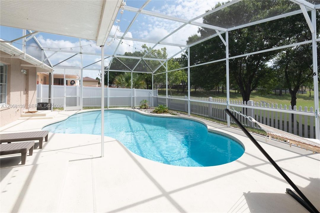 En Venta: $379,999 (3 camas, 2 baños, 1535 Pies cuadrados)