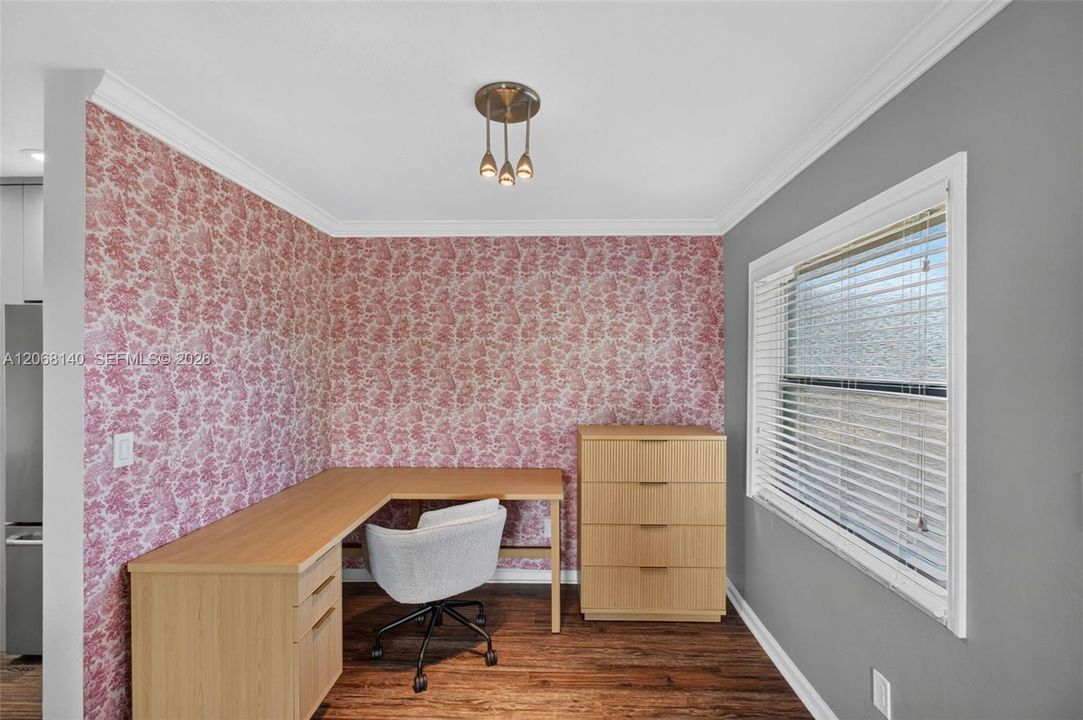For Sale: $650,000 (2 beds, 2 baths, 1218 Square Feet)