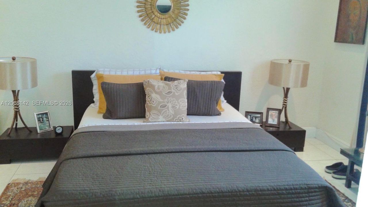 For Sale: $205,000 (1 beds, 1 baths, 622 Square Feet)