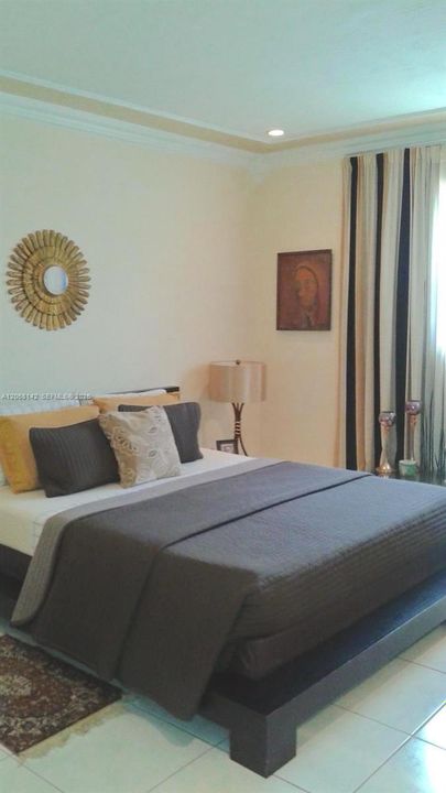 For Sale: $205,000 (1 beds, 1 baths, 622 Square Feet)