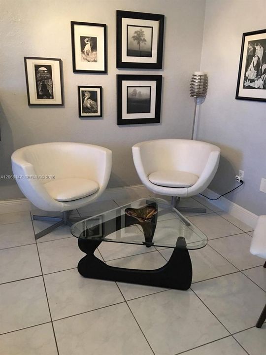 For Sale: $205,000 (1 beds, 1 baths, 622 Square Feet)