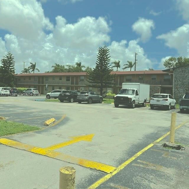 For Sale: $205,000 (1 beds, 1 baths, 622 Square Feet)