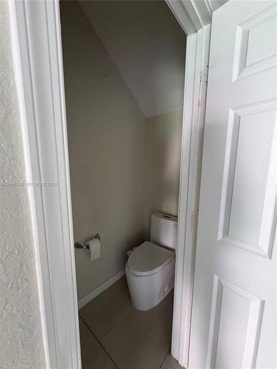 В аренду: $3,000 (3 спален, 2 ванн, 1428 Квадратных фут)