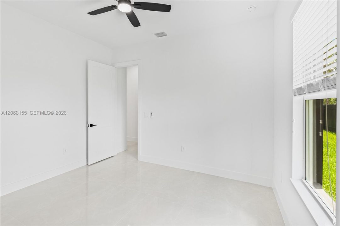 For Sale: $359,900 (4 beds, 2 baths, 1650 Square Feet)