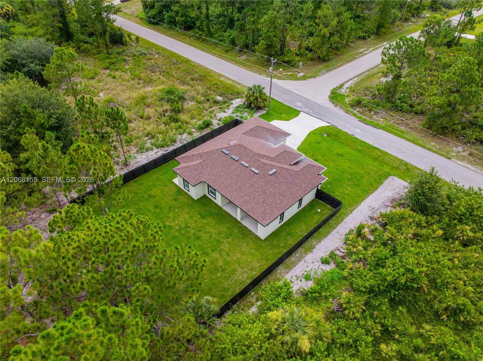 For Sale: $359,900 (4 beds, 2 baths, 1650 Square Feet)