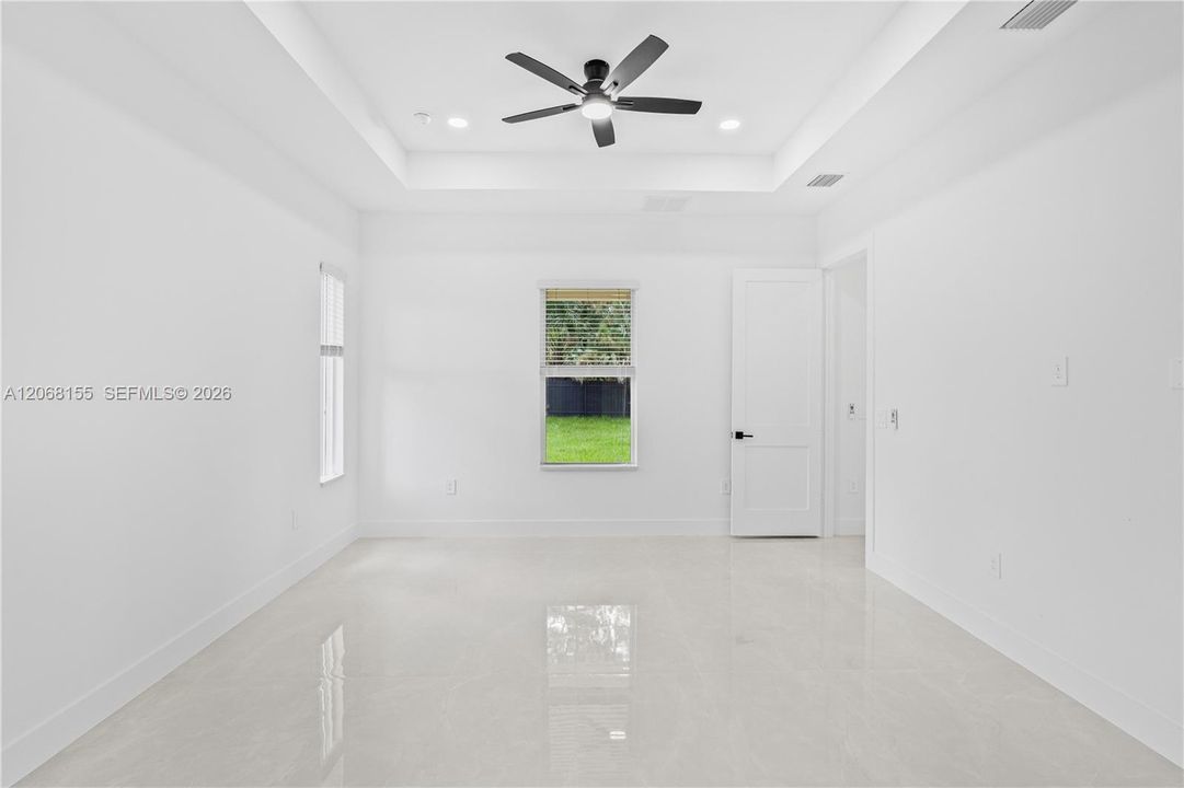For Sale: $359,900 (4 beds, 2 baths, 1650 Square Feet)