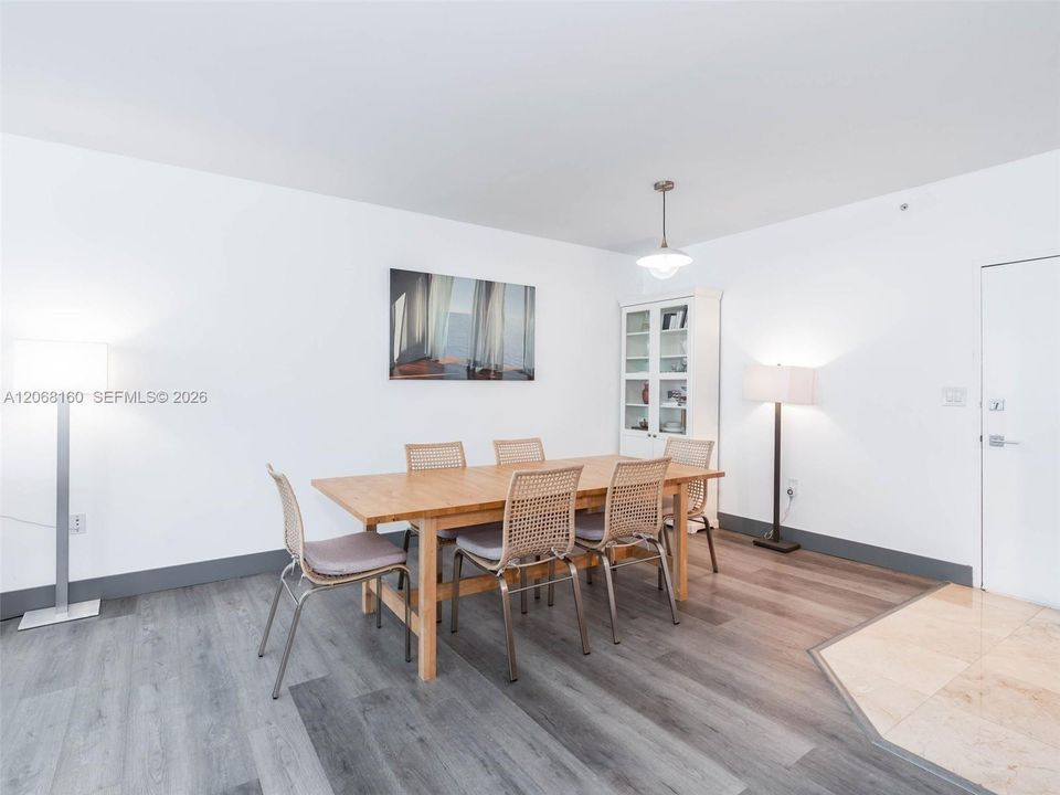 For Sale: $1,200,000 (2 beds, 2 baths, 1281 Square Feet)