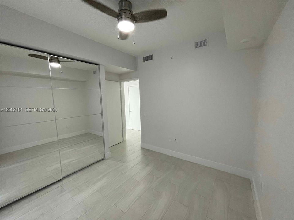 For Rent: $2,400 (1 beds, 1 baths, 513 Square Feet)