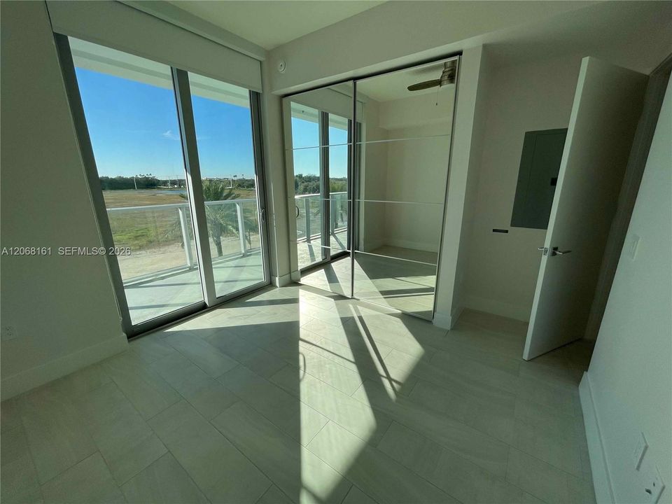 For Rent: $2,400 (1 beds, 1 baths, 513 Square Feet)