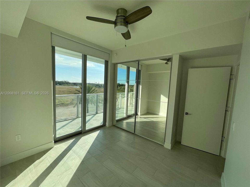 For Rent: $2,400 (1 beds, 1 baths, 513 Square Feet)