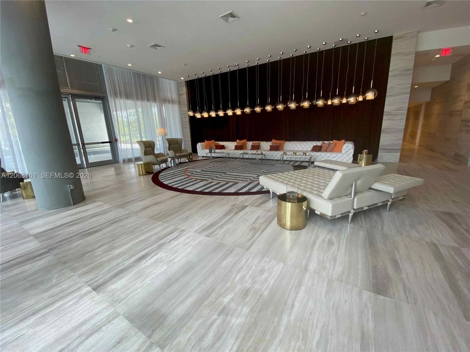 For Rent: $2,400 (1 beds, 1 baths, 513 Square Feet)