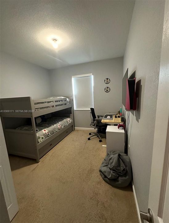 For Rent: $4,100 (4 beds, 2 baths, 1914 Square Feet)