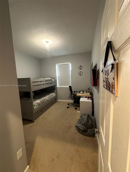 For Rent: $4,100 (4 beds, 2 baths, 1914 Square Feet)