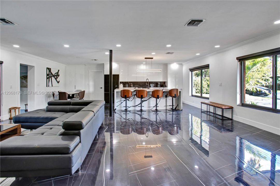 For Sale: $1,740,000 (3 beds, 2 baths, 2170 Square Feet)