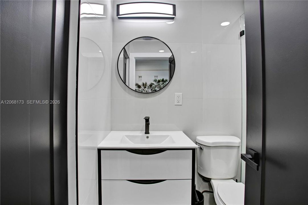 For Sale: $1,740,000 (3 beds, 2 baths, 2170 Square Feet)